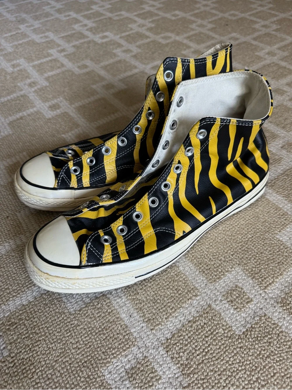 Converse Chuck Taylor Tiger Stripe Leather High Top Sneakers Streetwear Men’s 11 - Picture 11 of 14